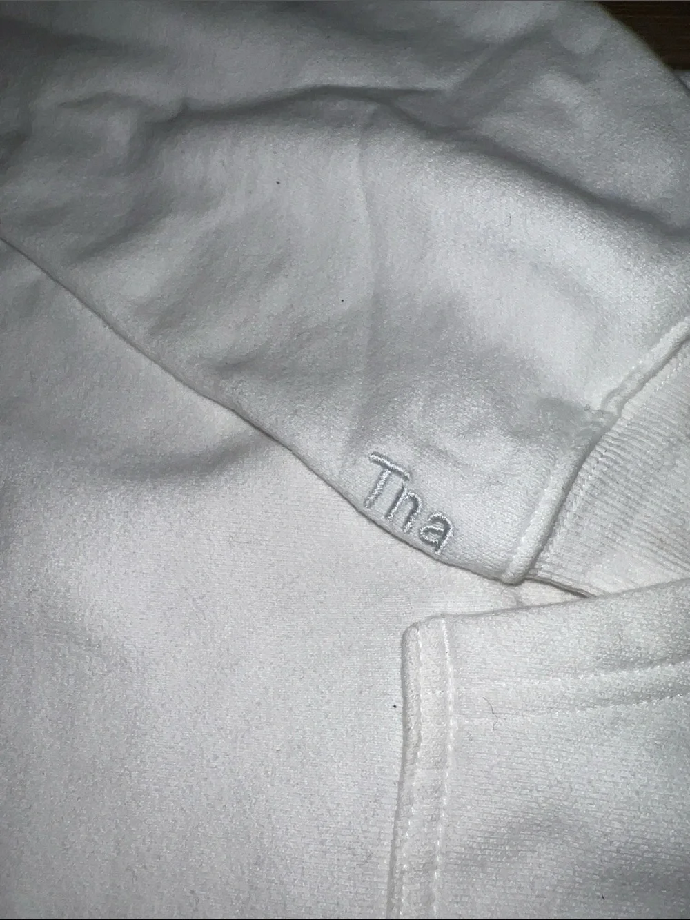 Aritzia TNA Cozy Fleece Hoodie in White - Picture 4 of 10